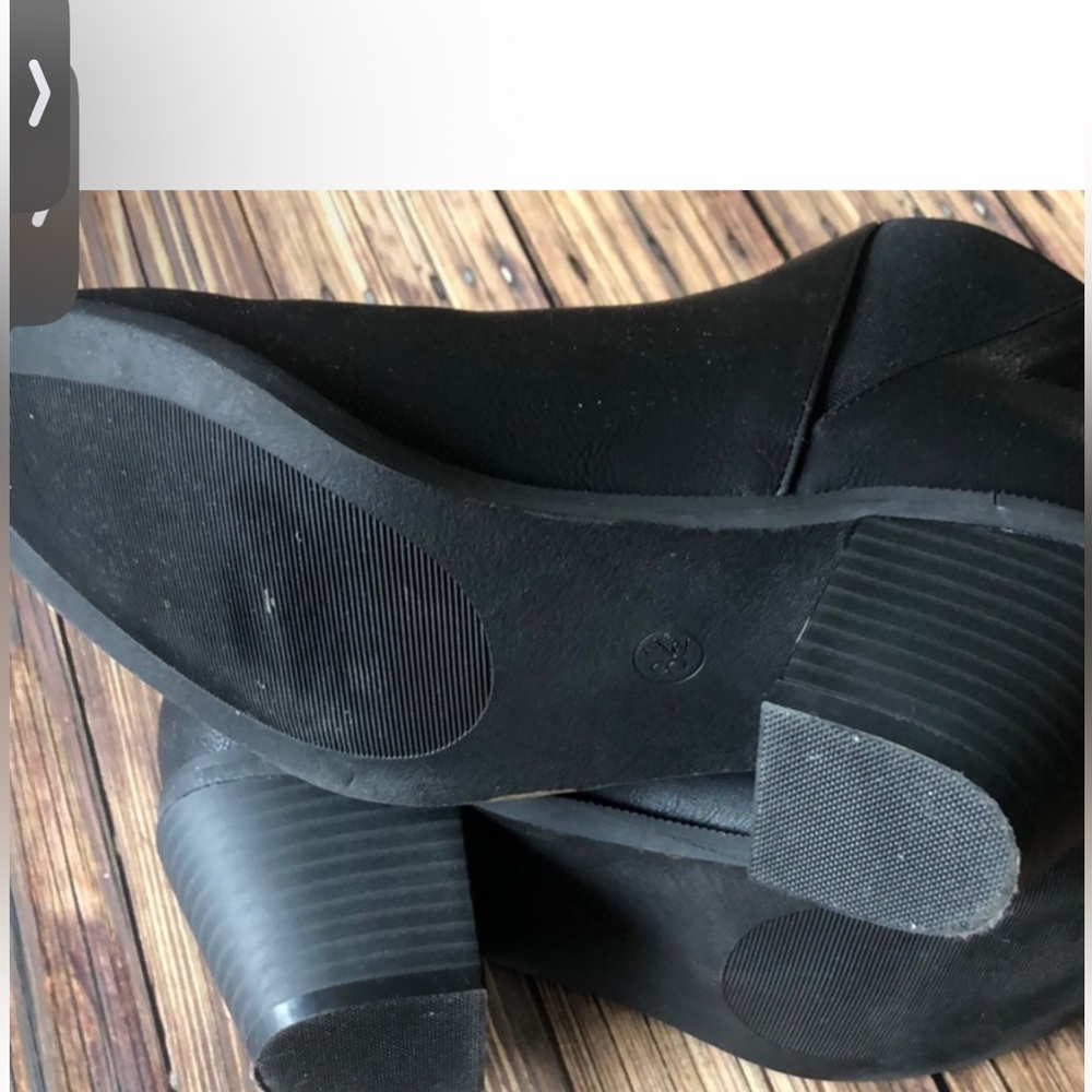 Universal Thread Pointed Toe Black Ankle Booties - image 4